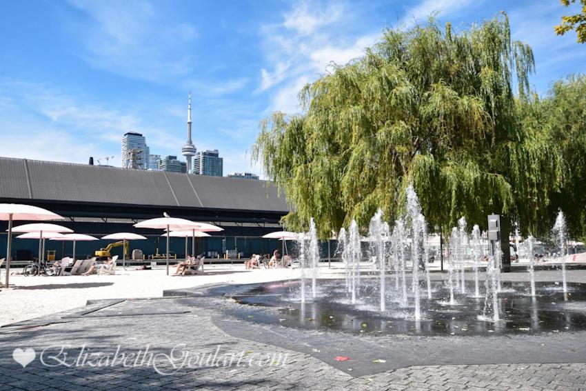 Luxury Condo With Cn Tower View Toronto Bagian luar foto